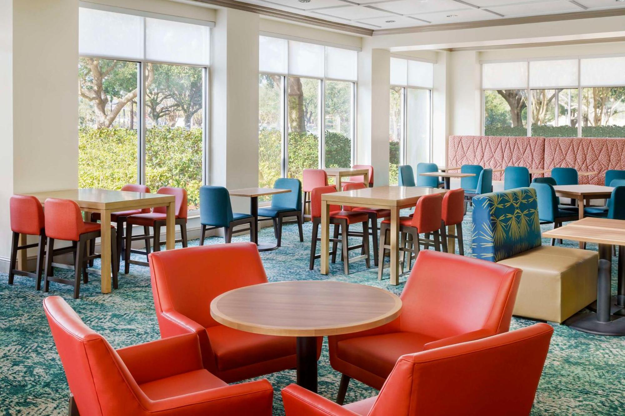 Hilton Garden Inn Orlando At Seaworld Exterior photo