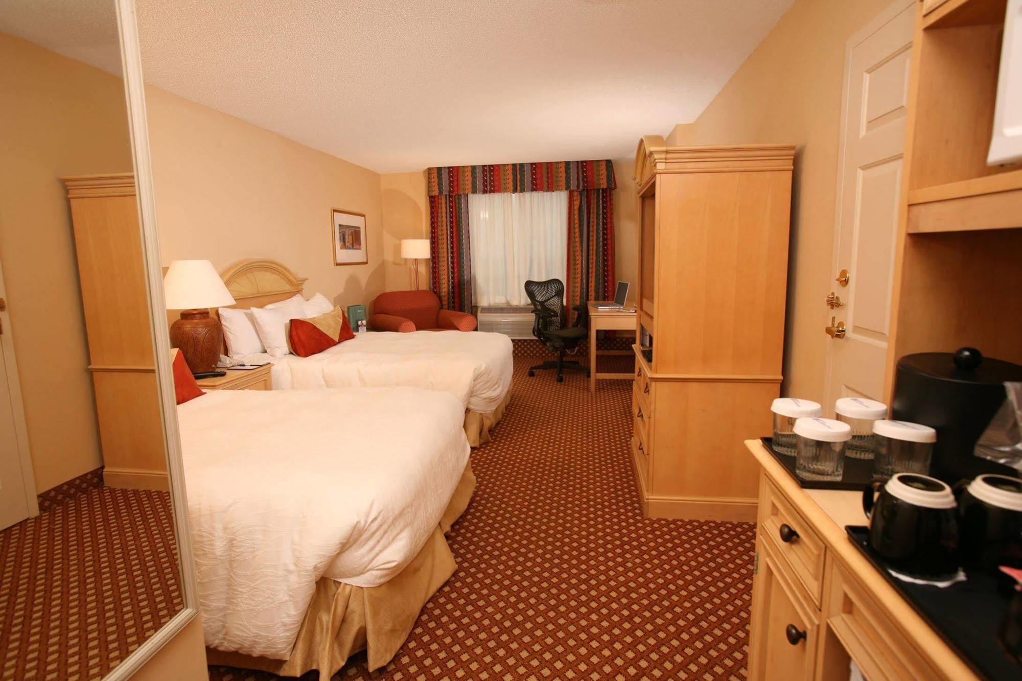 Hilton Garden Inn Orlando At Seaworld Room photo